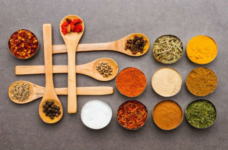 Understanding the Difference Between Spices, Herbs, and Seasonings